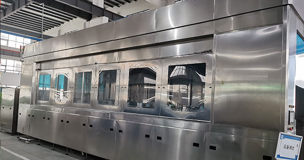 High pressure cleaning